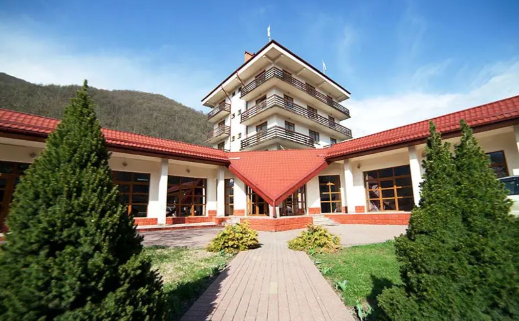 Отель "Вертикаль"